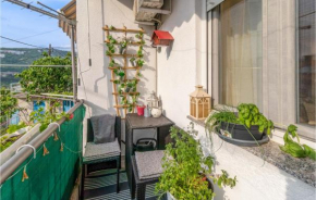 Cozy Apartment In Vrh Martinscice With Kitchen